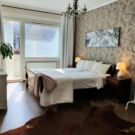 Tina's Place Appartement *