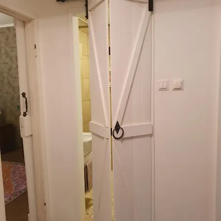 Апартаменты Tina's Place *