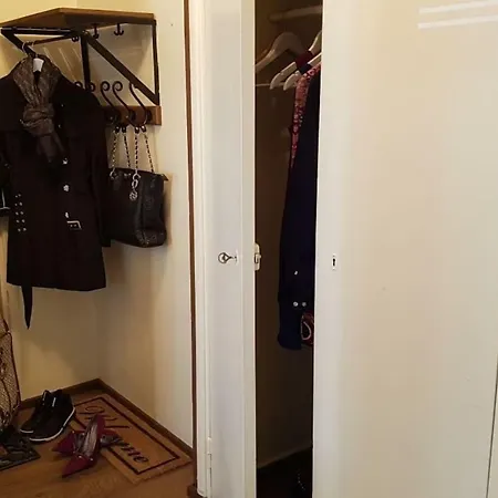 Tina's Place * Пори